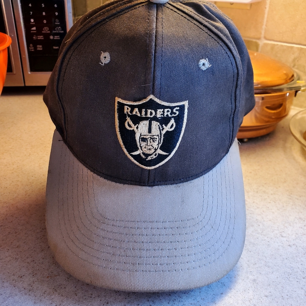 Vintage Oakland Raiders Snapback Hat Vintage NFL Game Day.